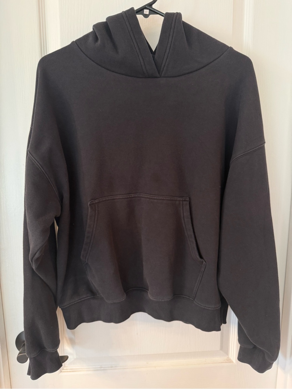 Fabletics Women’s Black Fleece Hoodie Sweatshirt Slouch Pocket Size Large GUC